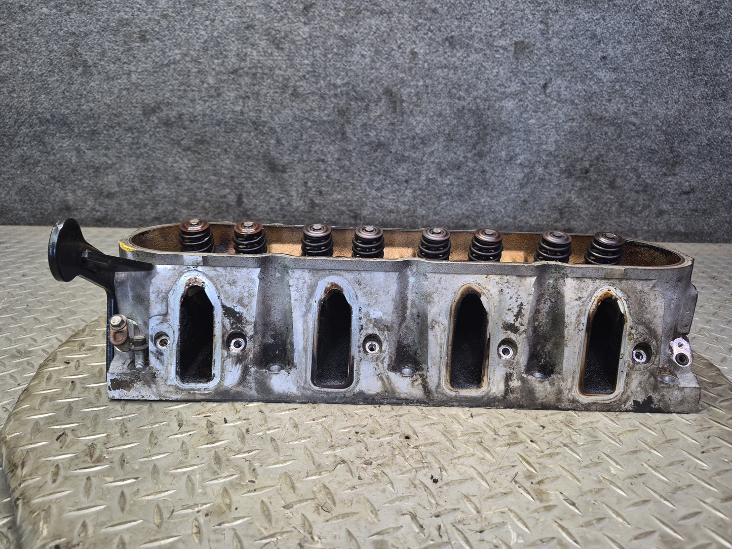 2003-2007 Hummer H2 6.0L LQ4 Engine Motor Left Cylinder Head