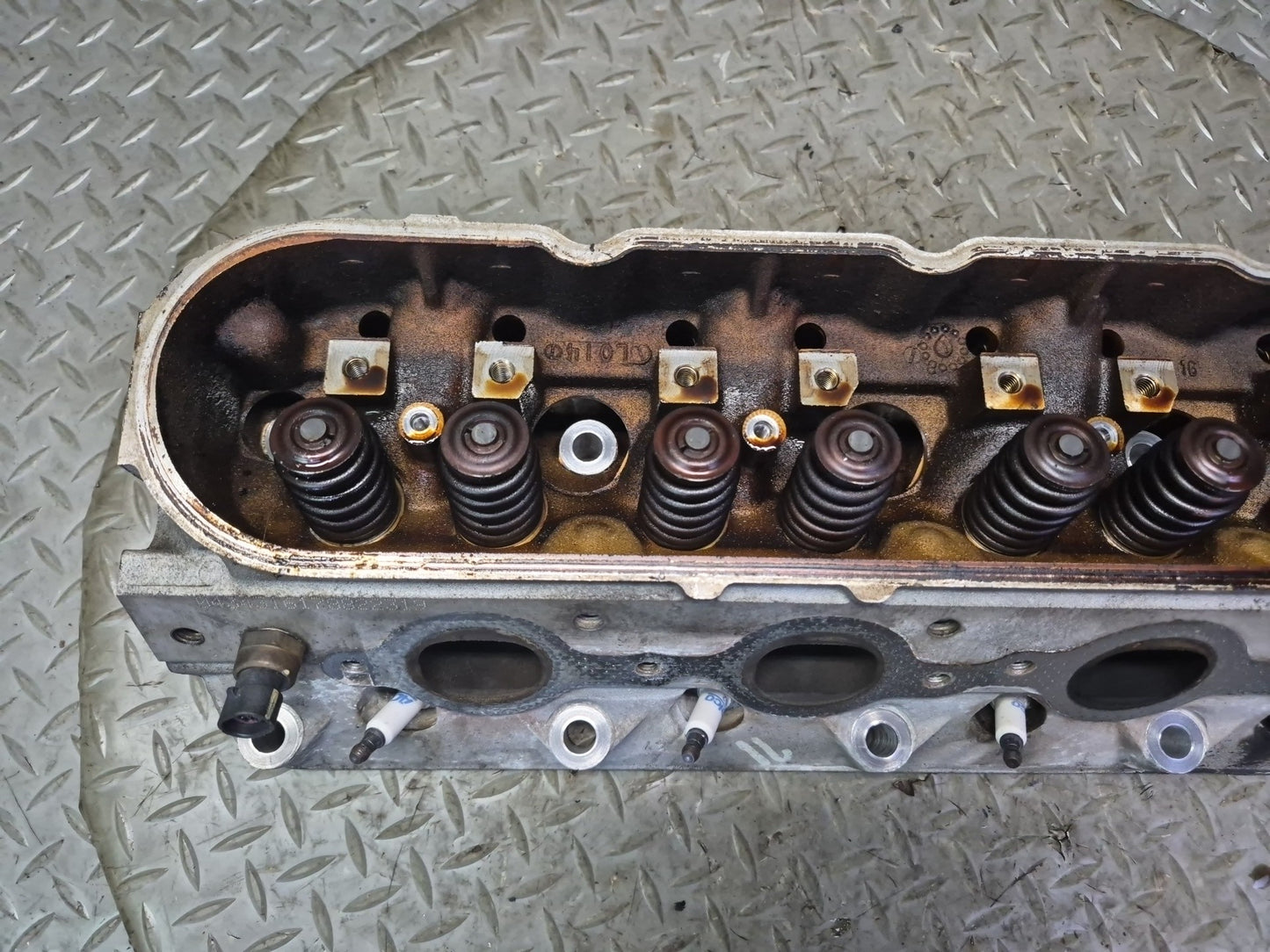 2003-2007 Hummer H2 6.0L LQ4 Engine Motor Left Cylinder Head