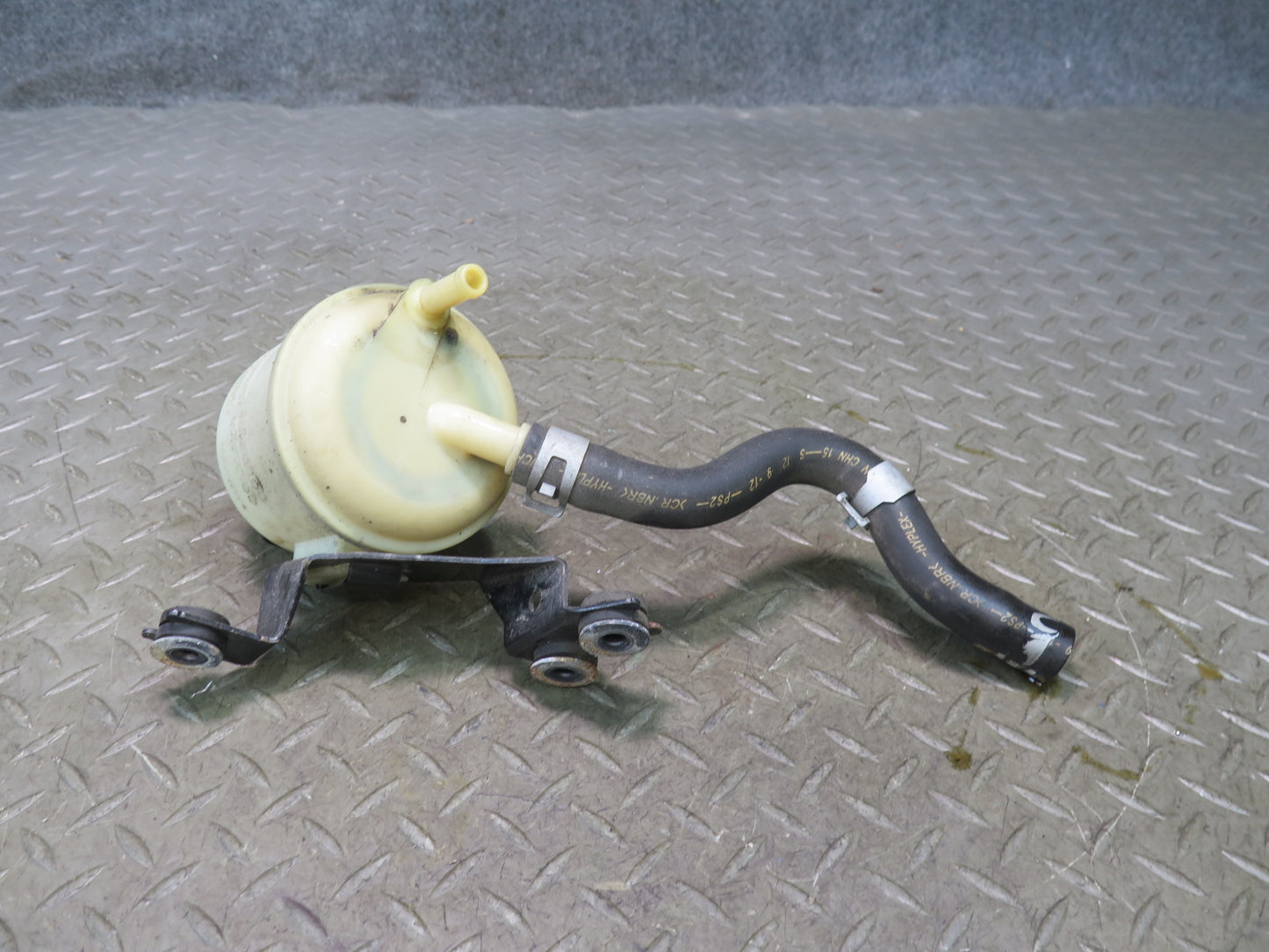 13-15 Nissan Z34 370Z Coupe Power Steering Fluid Reservoir Tank w Hose OEM