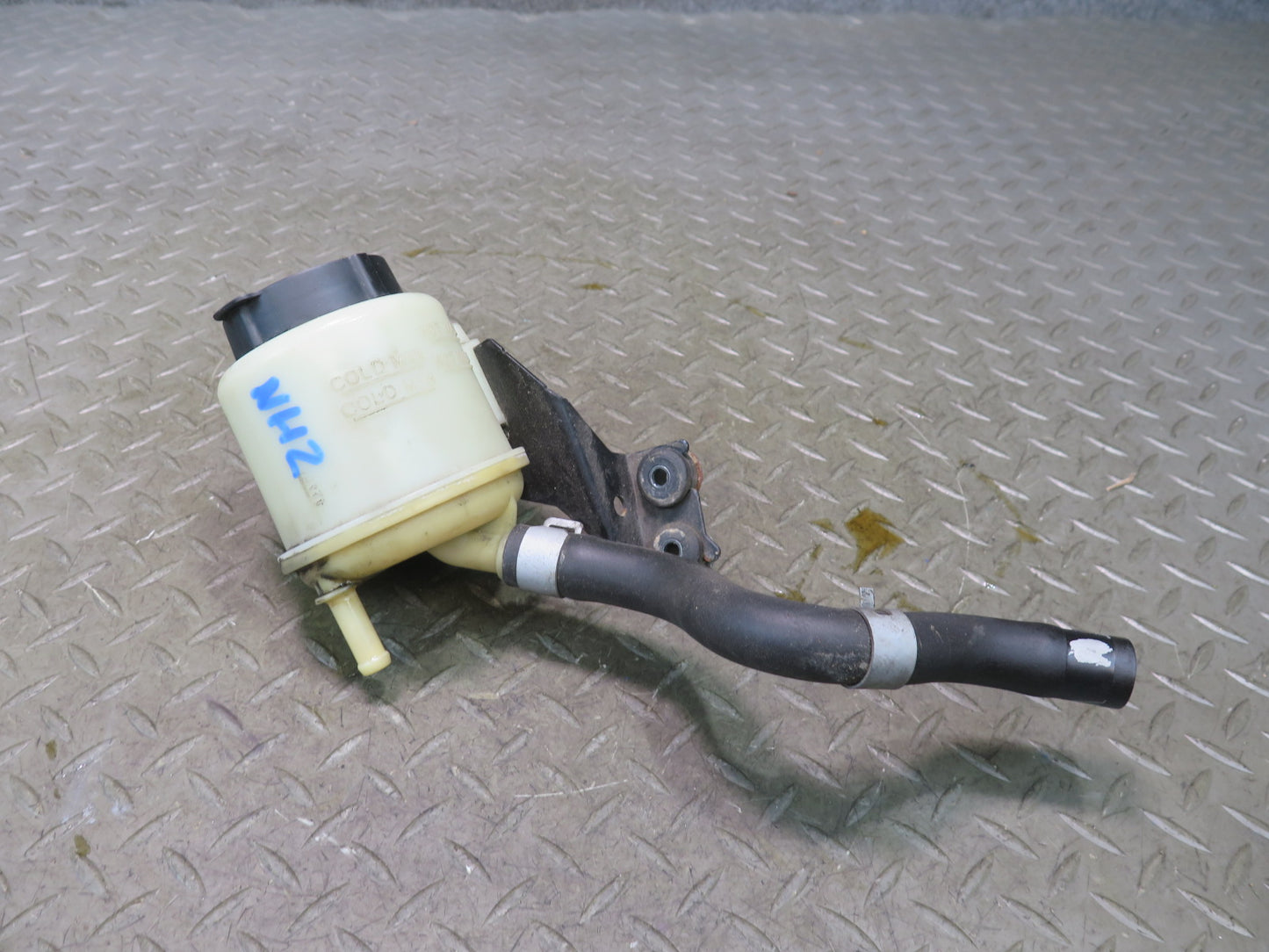 13-15 Nissan Z34 370Z Coupe Power Steering Fluid Reservoir Tank w Hose OEM