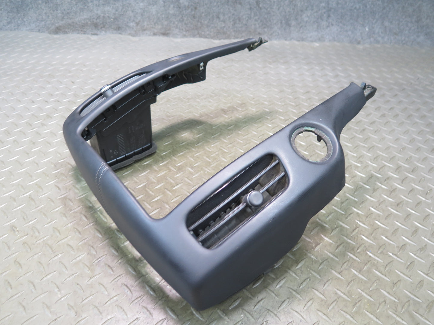 09-20 Nissan Z34 370Z Dash Center Air Vent Radio Screen Trim Bezel w Navi