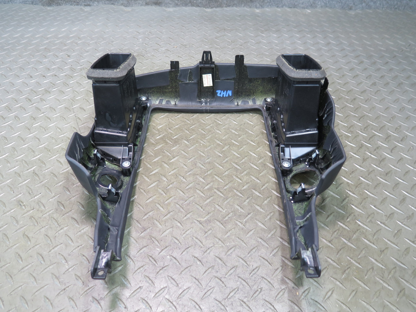 09-20 Nissan Z34 370Z Dash Center Air Vent Radio Screen Trim Bezel w Navi