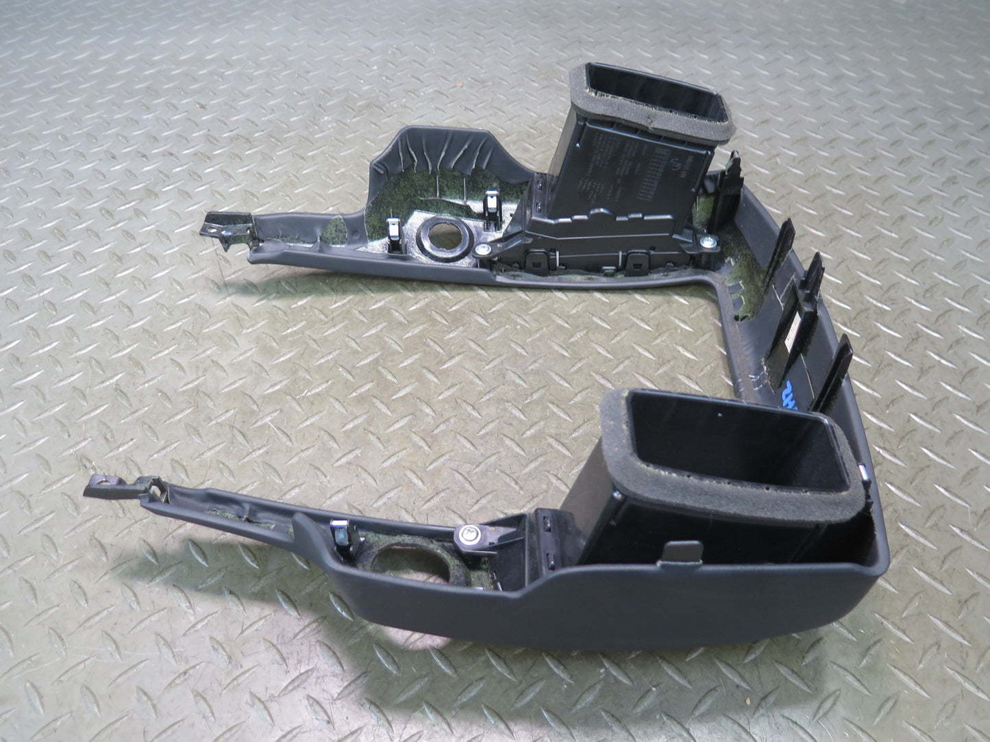 09-20 Nissan Z34 370Z Dash Center Air Vent Radio Screen Trim Bezel w Navi