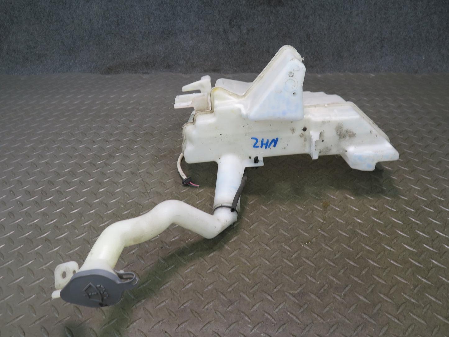 13-20 Nissan Z34 370Z Windshield Washer Reservoir Bottle Tank w Pump & Neck OEM