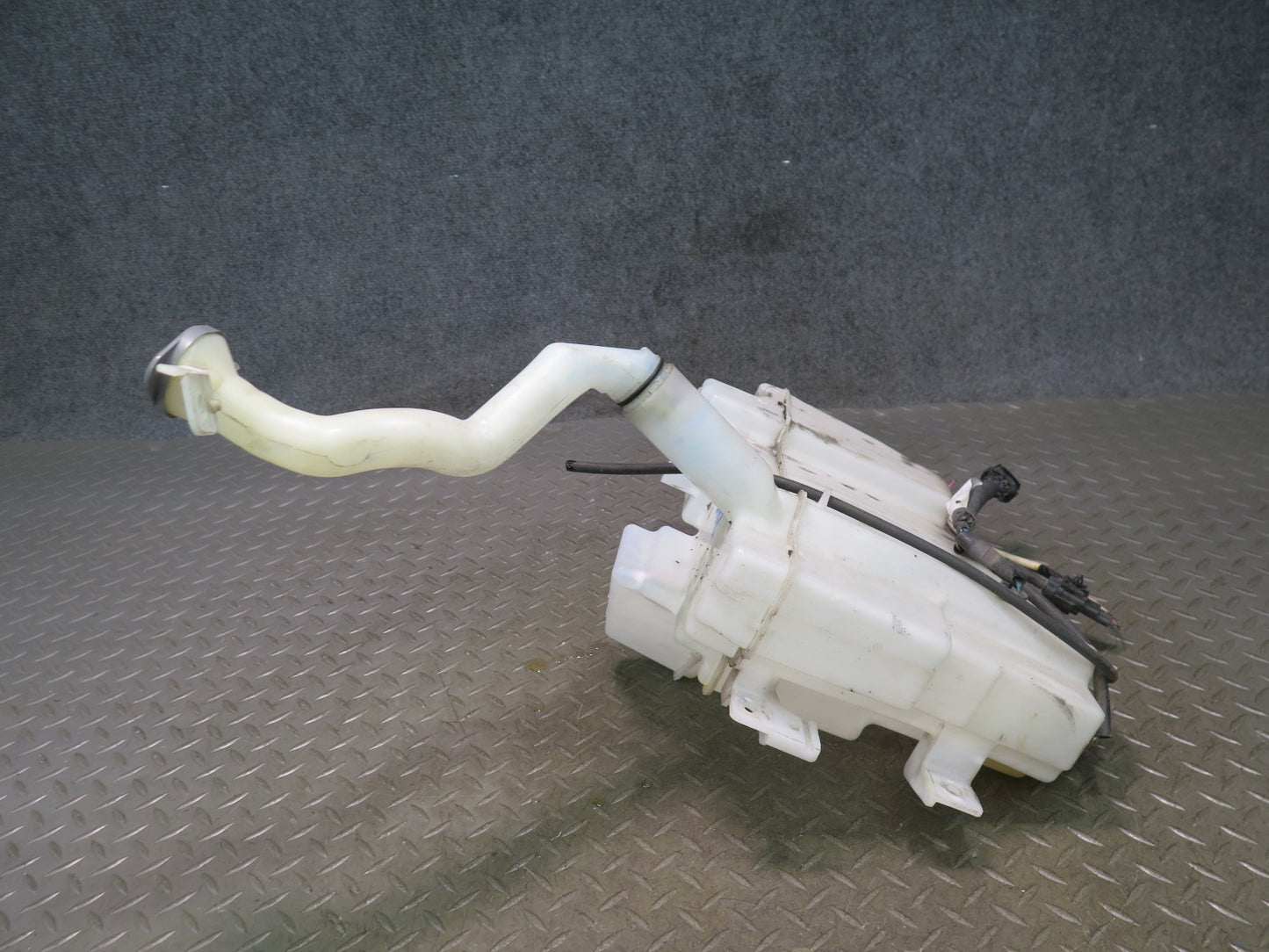 13-20 Nissan Z34 370Z Windshield Washer Reservoir Bottle Tank w Pump & Neck OEM