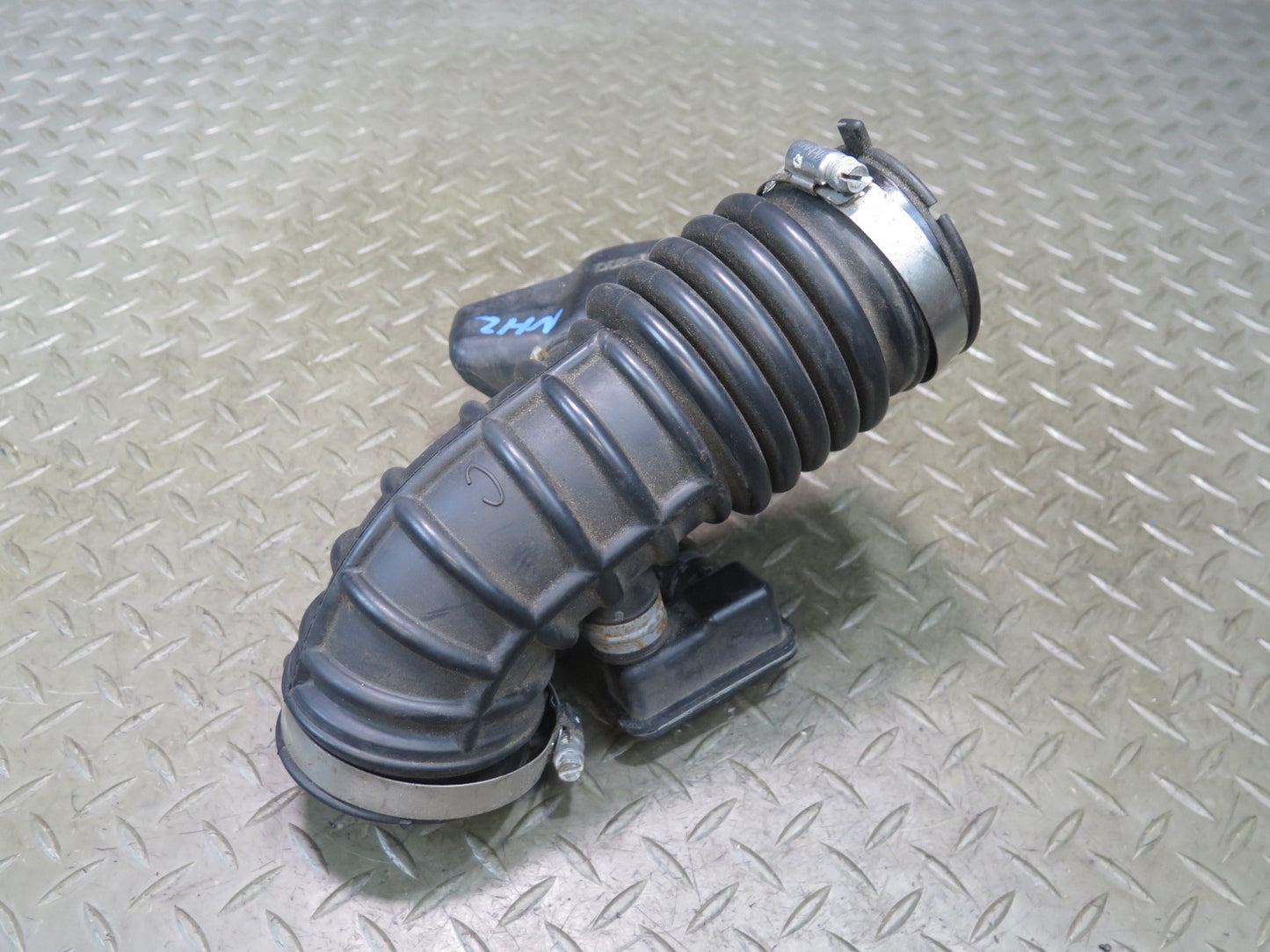 09-20 Nissan Z34 370Z VQ37VHR Left Air Intake Resonator Duct Hose Damaged