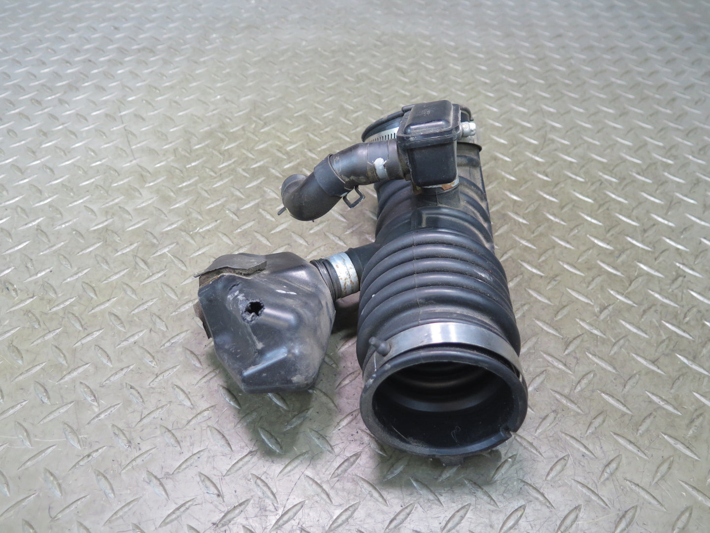 09-20 Nissan Z34 370Z VQ37VHR Left Air Intake Resonator Duct Hose Damaged