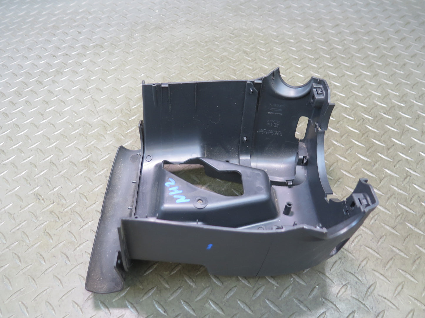 09-20 Nissan 370Z Z34 A/T Lower Steering Column Trim Cover Black 48470-1EH0A OEM