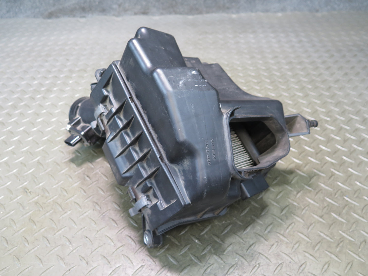 09-20 Nissan Z34 370Z Right Air Intake Cleaner Filter Box w MAF Sensor OEM