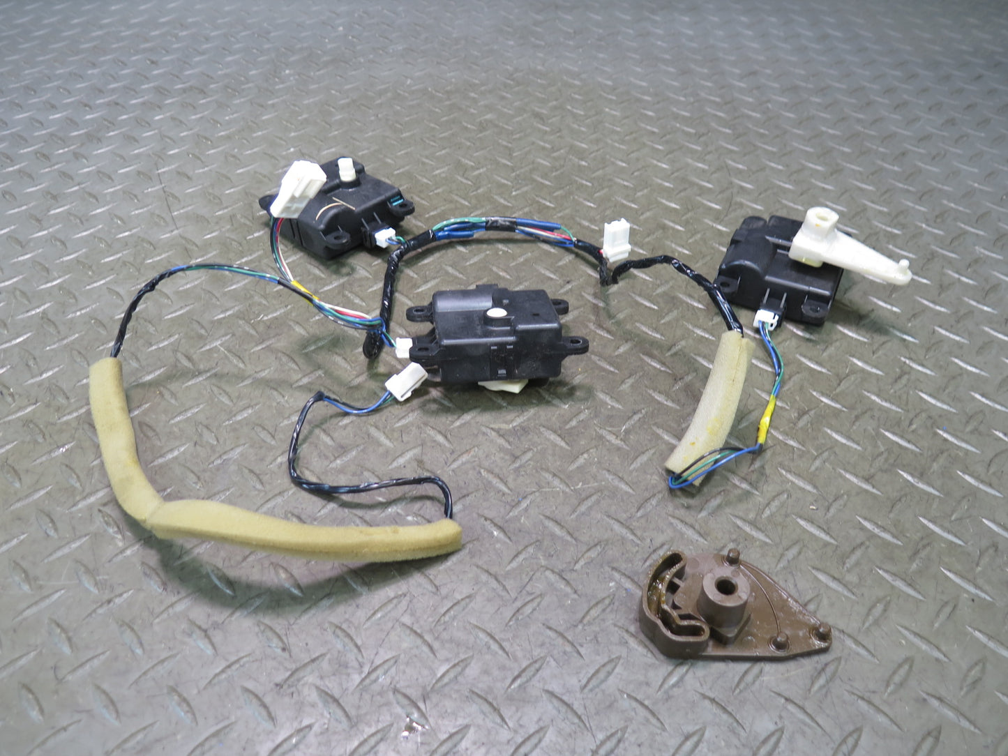 09-20 Nissan Z34 370Z A/C Heater Flap Door Actuator Motor Wiring Set OEM