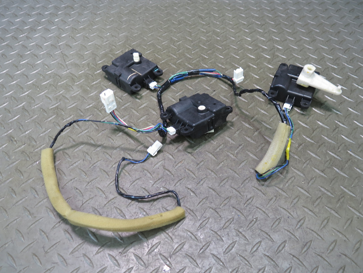 09-20 Nissan Z34 370Z A/C Heater Flap Door Actuator Motor Wiring Set OEM