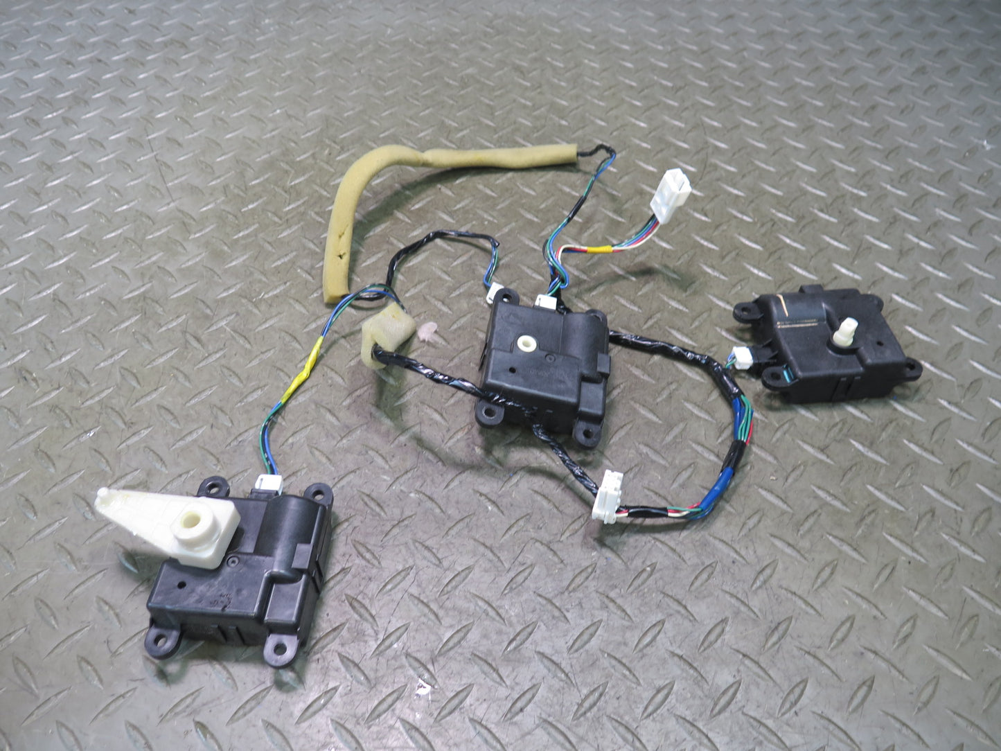 09-20 Nissan Z34 370Z A/C Heater Flap Door Actuator Motor Wiring Set OEM