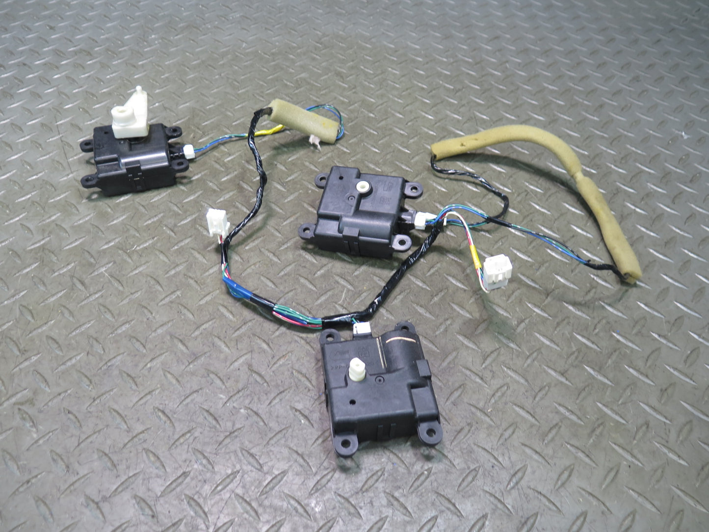 09-20 Nissan Z34 370Z A/C Heater Flap Door Actuator Motor Wiring Set OEM