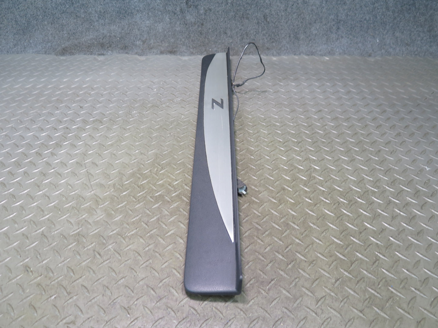 09-20 Nissan Z34 370Z Illuminated Left Right Door Scuff Sill Plate Trim Set OEM