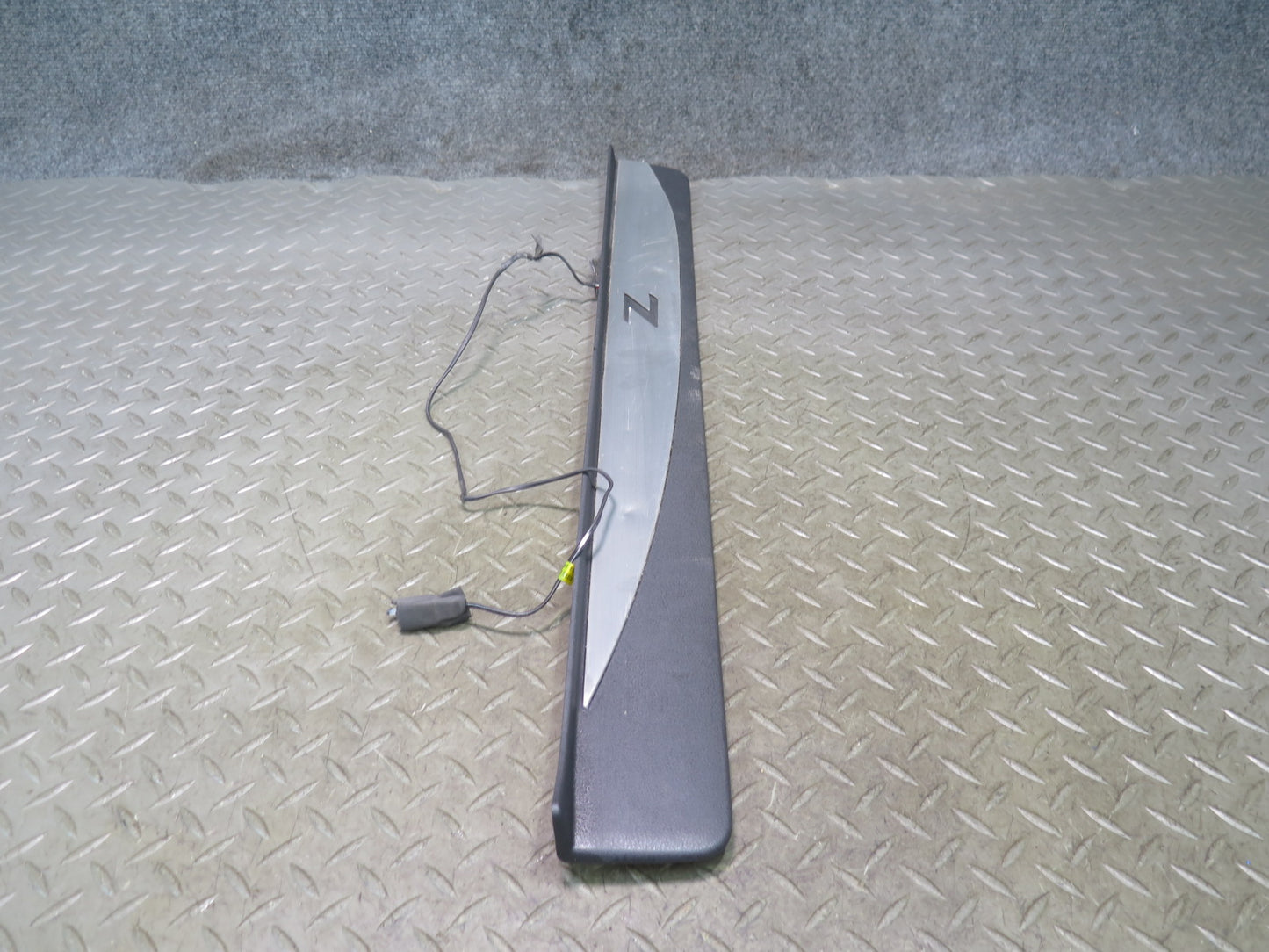 09-20 Nissan Z34 370Z Illuminated Left Right Door Scuff Sill Plate Trim Set OEM