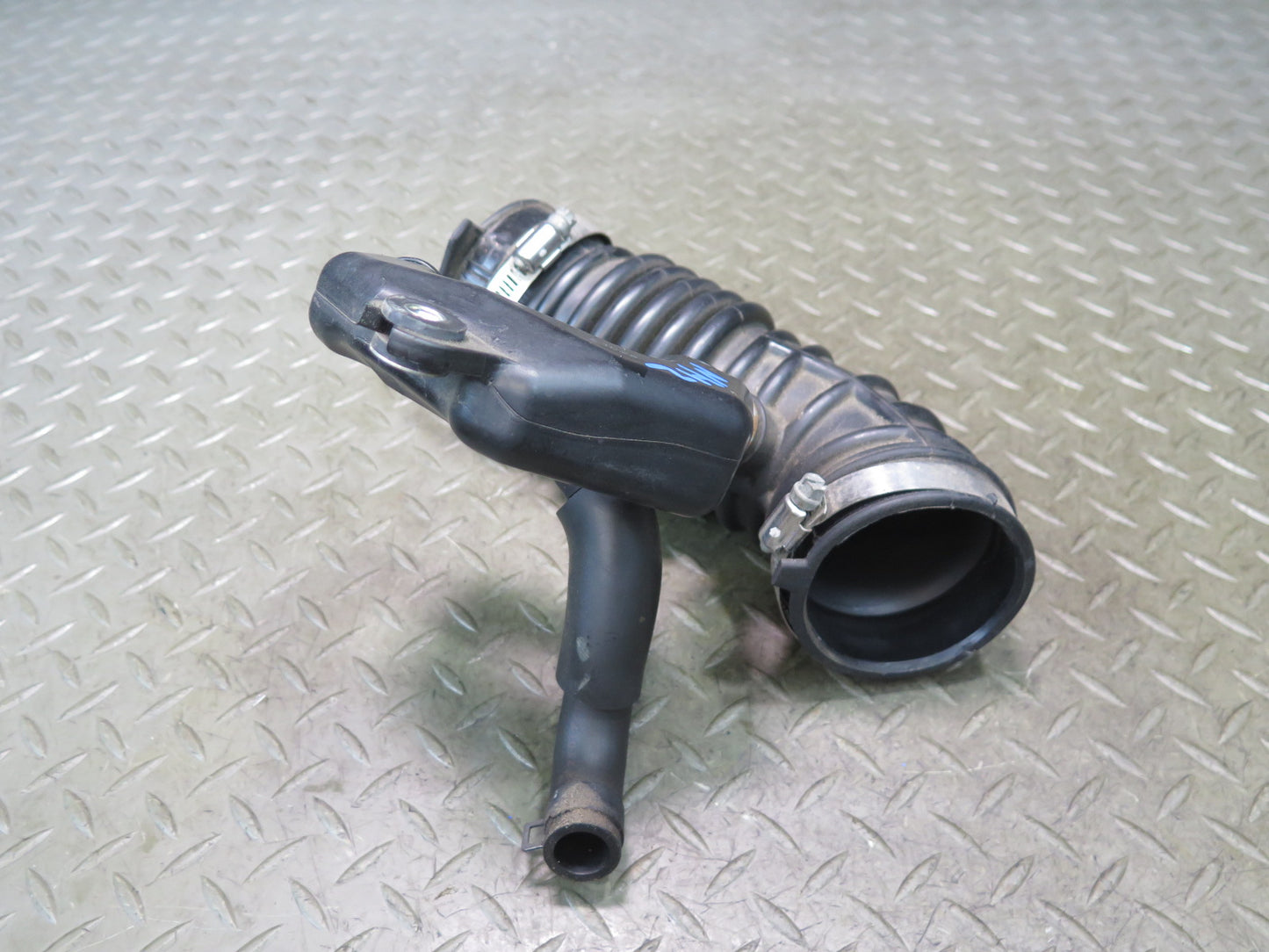 09-20 Nissan Z34 370Z VQ37VHR Right Air Intake Resonator Duct Hose Pipe OEM