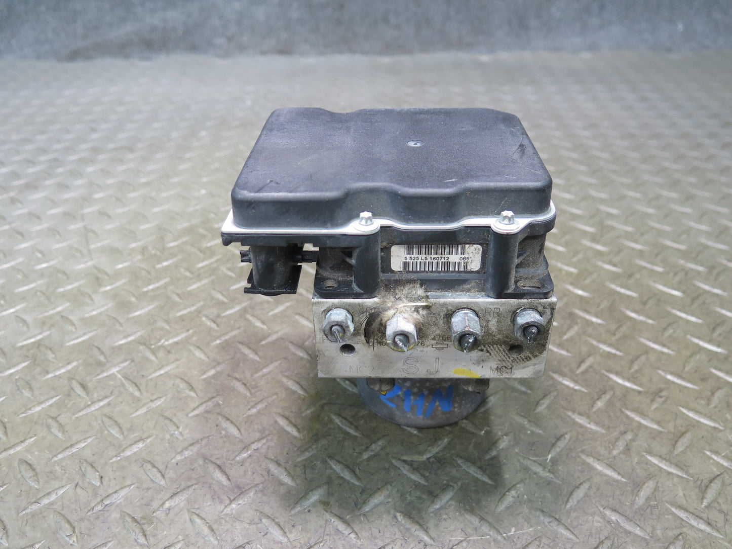 13-14 Nissan Z34 370Z A/T Convertible ABS Anti-lock Brake Pump Module Unit OEM