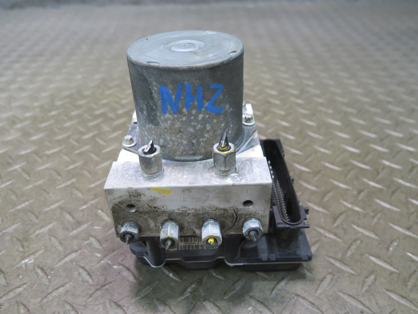 13-14 Nissan Z34 370Z A/T Convertible ABS Anti-lock Brake Pump Module Unit OEM