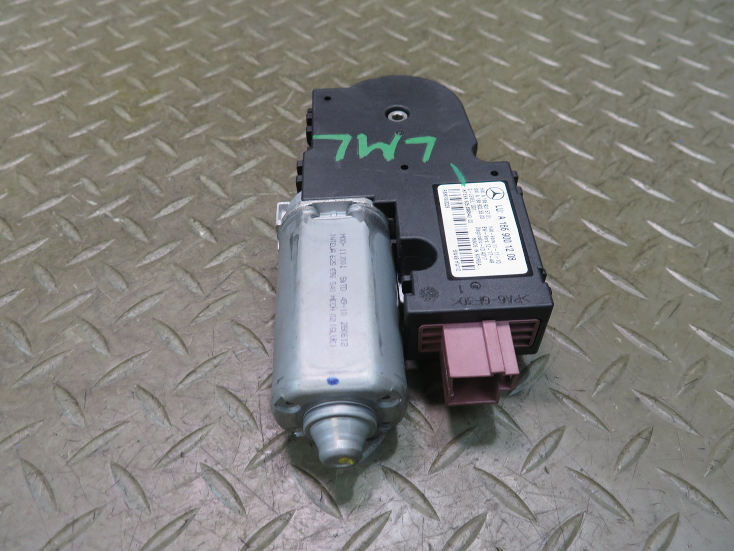 2012-2019 Mercedes X166 W166 ML GLE Upper Sunroof Power Motor Drive Unit
