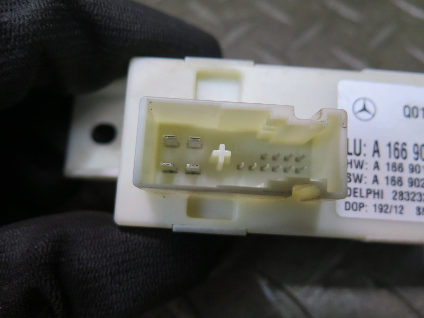 2012-2015 Mercedes X166 W166 Ml-class Headlight Range Adjust Control Module