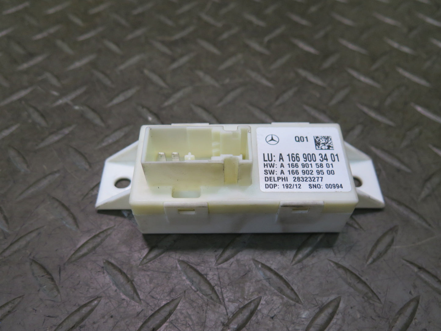 2012-2015 Mercedes X166 W166 Ml-class Headlight Range Adjust Control Module