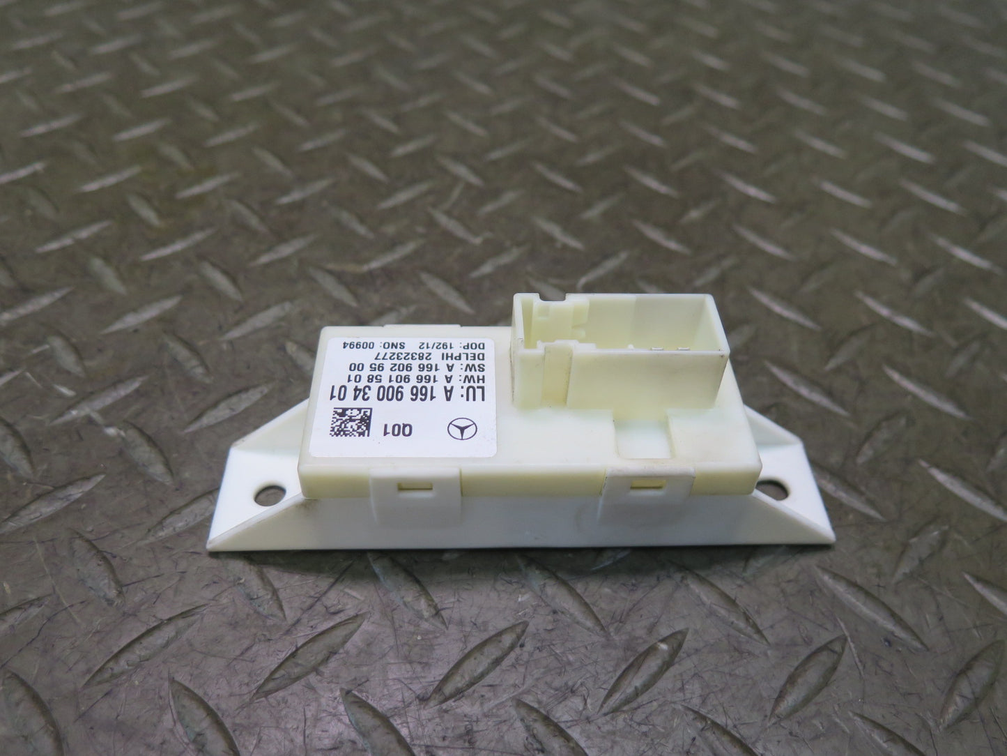 2012-2015 Mercedes X166 W166 Ml-class Headlight Range Adjust Control Module