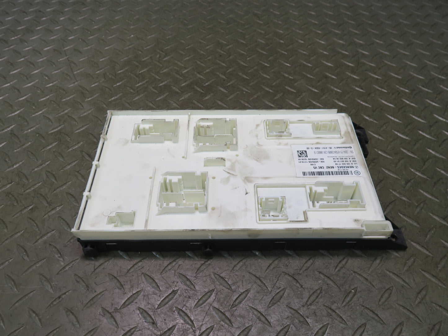 2012-2015 Mercedes X166 W166 Ml-class Front SAM Signal Acquisition Module