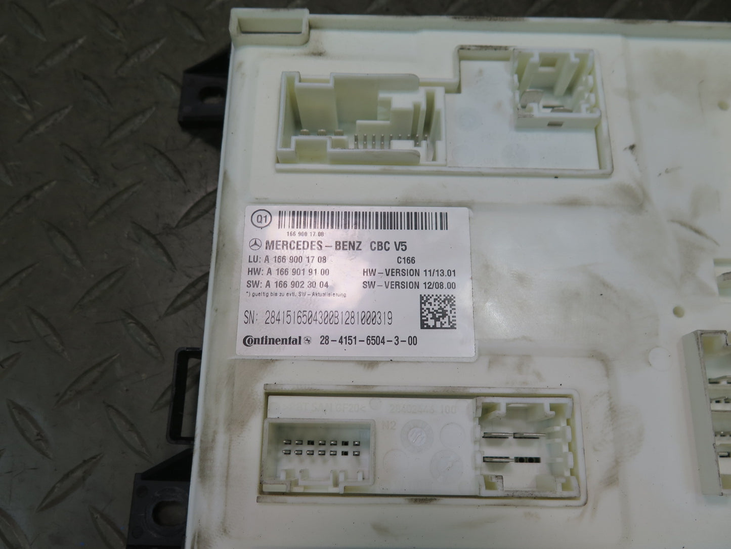 2012-2015 Mercedes X166 W166 Ml-class Front SAM Signal Acquisition Module