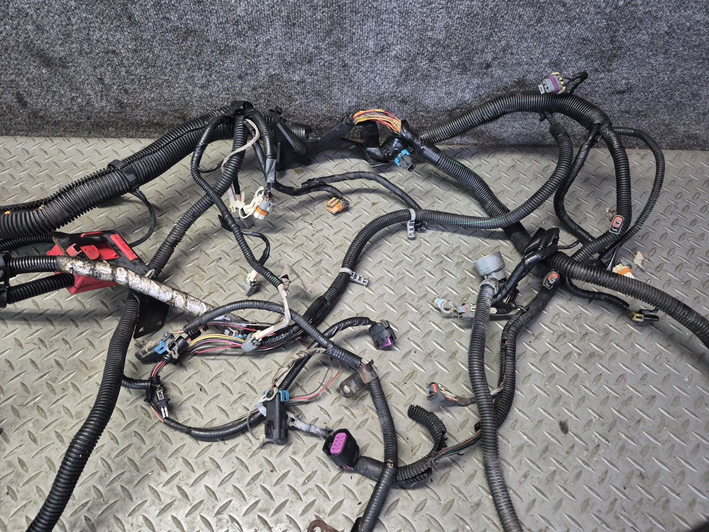2004 Hummer H2 6.0L LQ4 Engine Motor Wire Wiring Harness