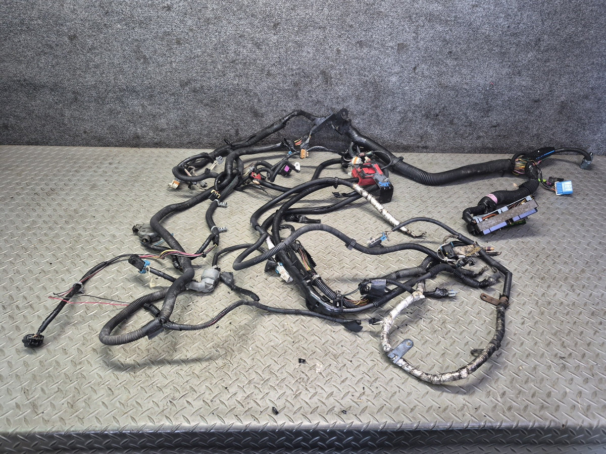 2004 Hummer H2 6.0L LQ4 Engine Motor Wire Wiring Harness