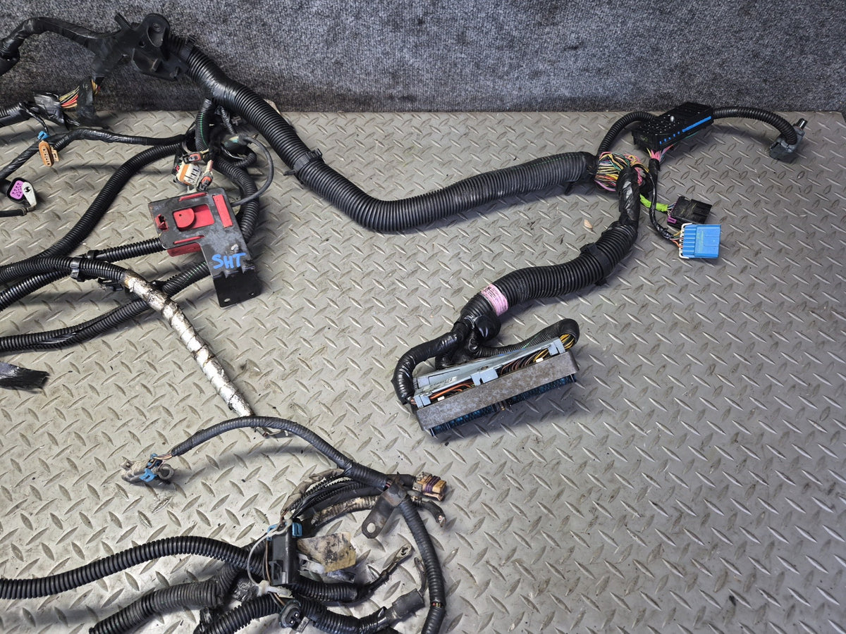 2004 Hummer H2 6.0L LQ4 Engine Motor Wire Wiring Harness