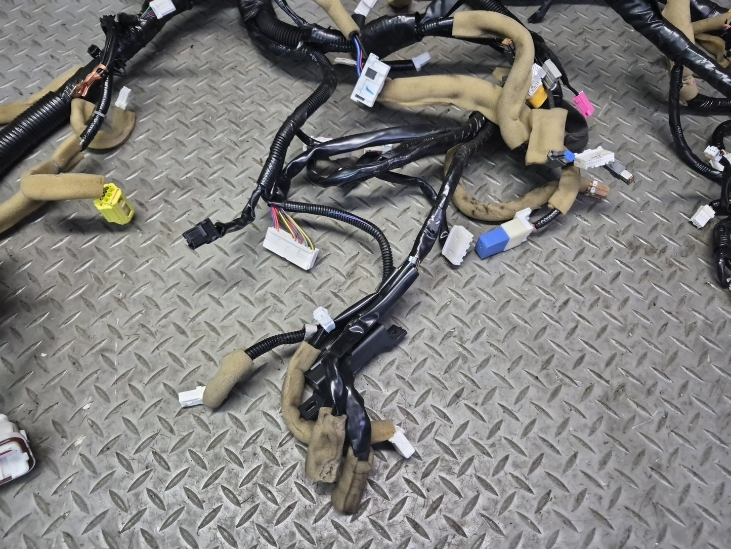 2013 Nissan Z34 370Z Convert A/T Main Dash Dashboard Wire Wiring Harness OEM