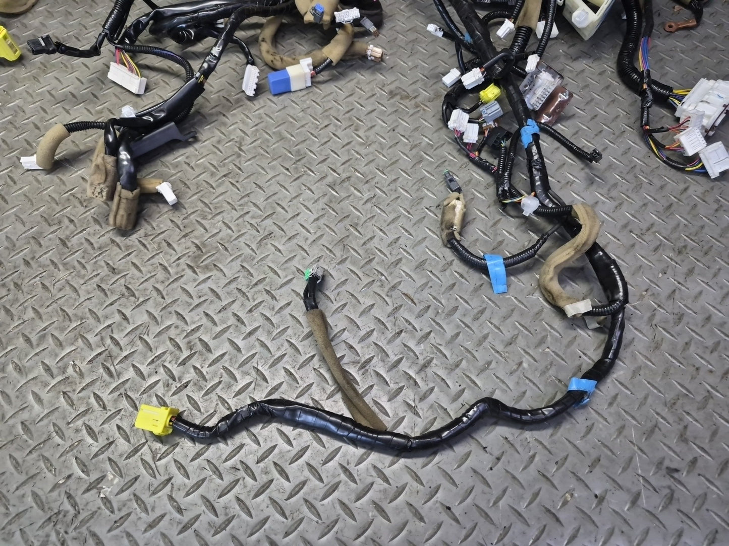 2013 Nissan Z34 370Z Convert A/T Main Dash Dashboard Wire Wiring Harness OEM