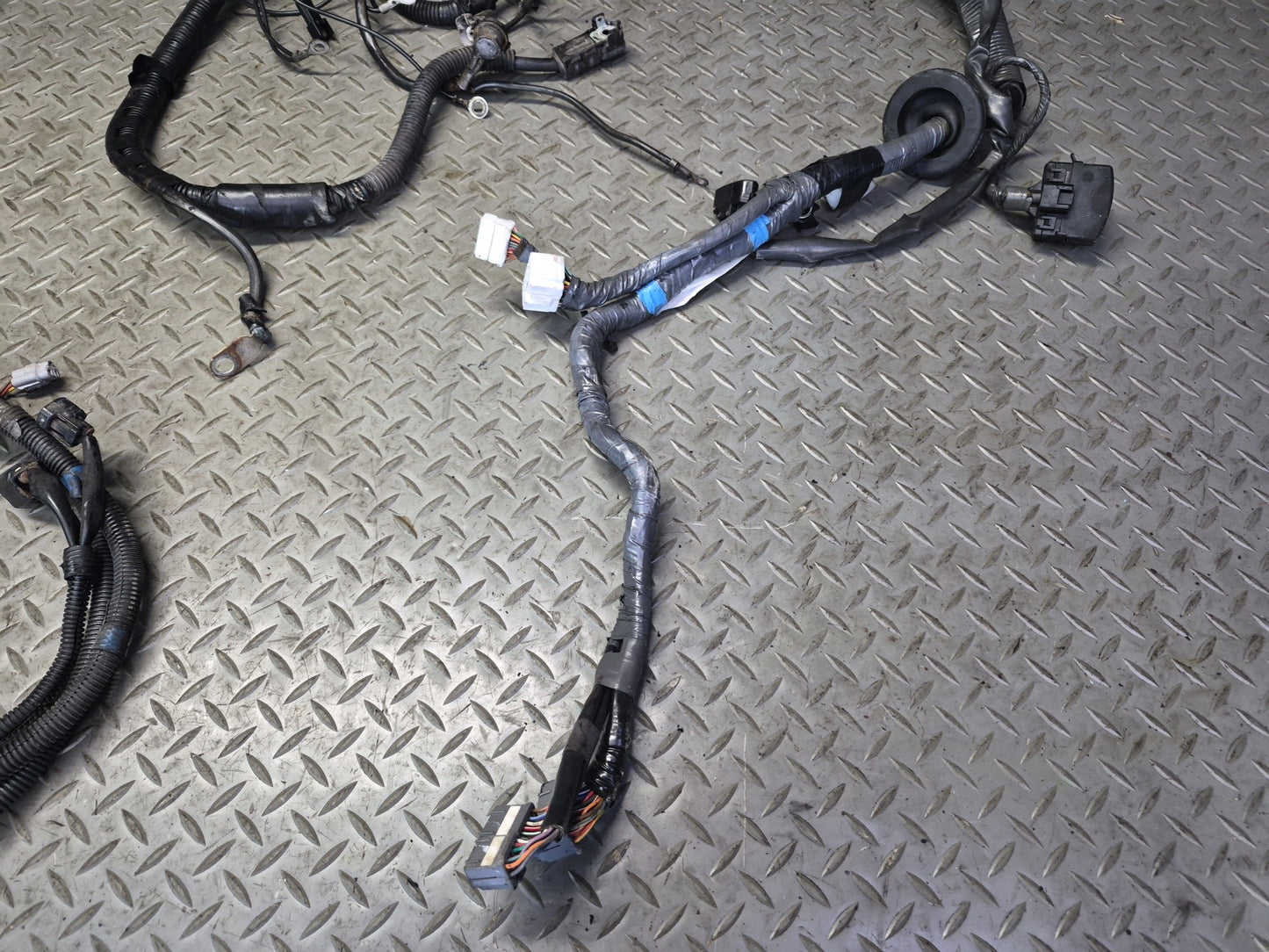 1996-1997 Lexus FZJ80L LX450 4.5L 1FZFE Engine Wire Wiring Harness 82121-60343
