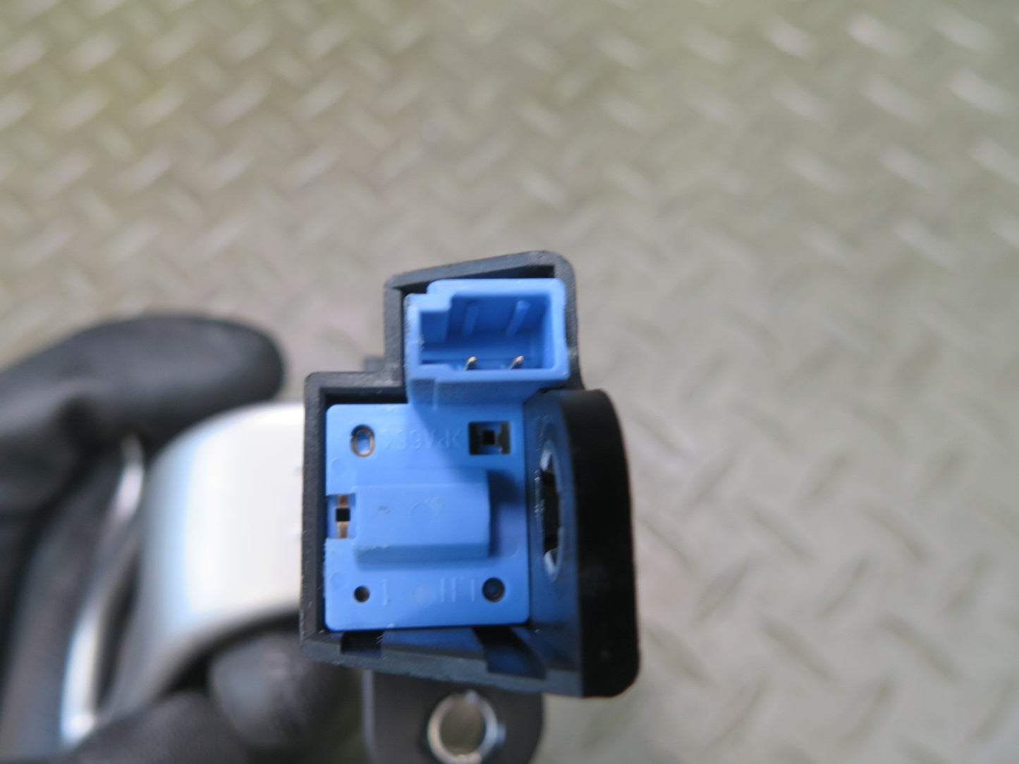 09-20 Nissan 370Z Z34 Left & Right Steering Shift Paddle Switch Set OEM