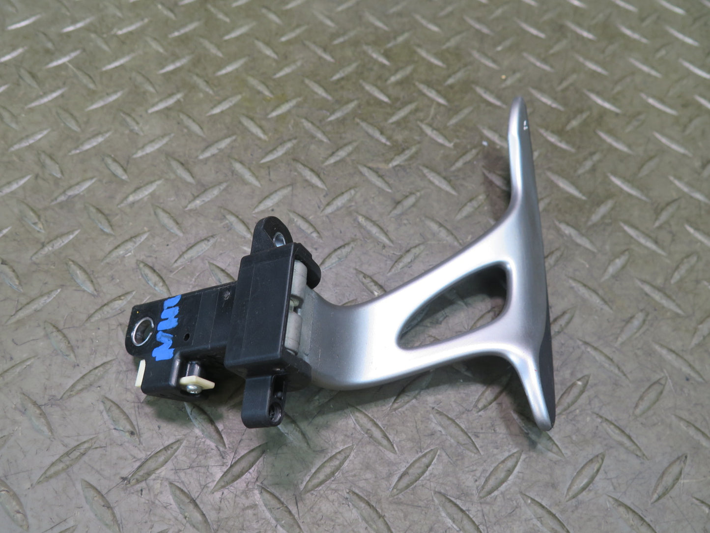 09-20 Nissan 370Z Z34 Left & Right Steering Shift Paddle Switch Set OEM