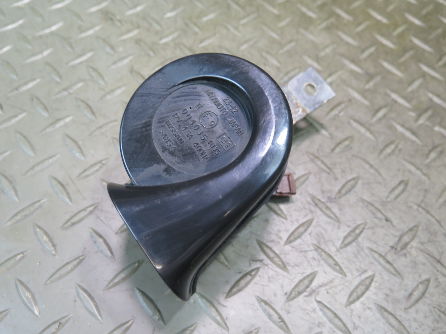 09-20 Nissan Z34 370Z Set of 2 High & Low Tone Note Pitch Horn Signal OEM