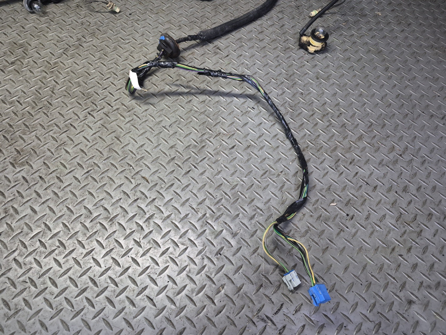 1993 Chevrolet Corvette C4 Rear Bumper Tail Light Wire Wiring Harness OEM