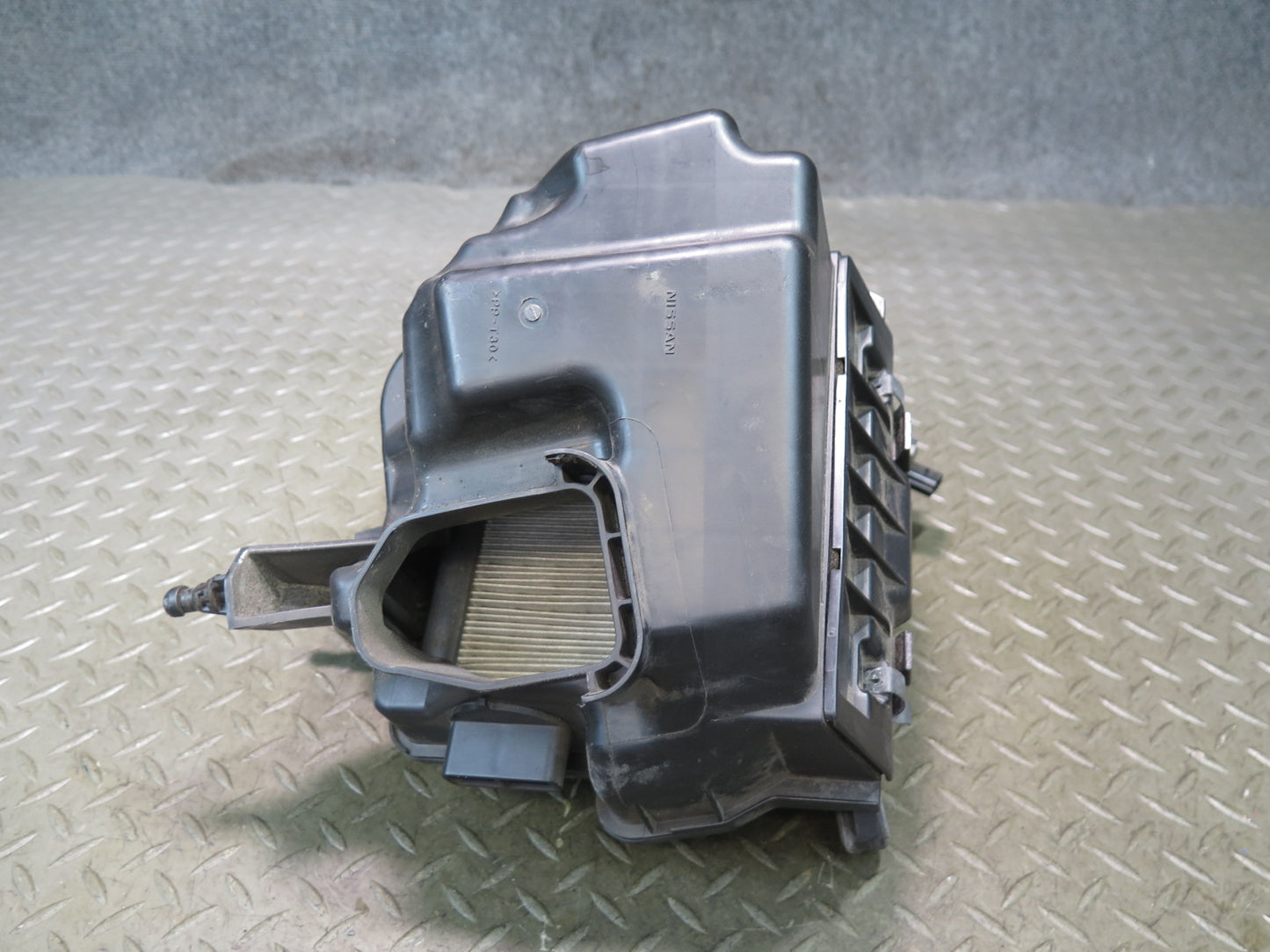 09-20 Nissan Z34 370Z Left Air Intake Cleaner Filter Box w MAF Sensor OEM