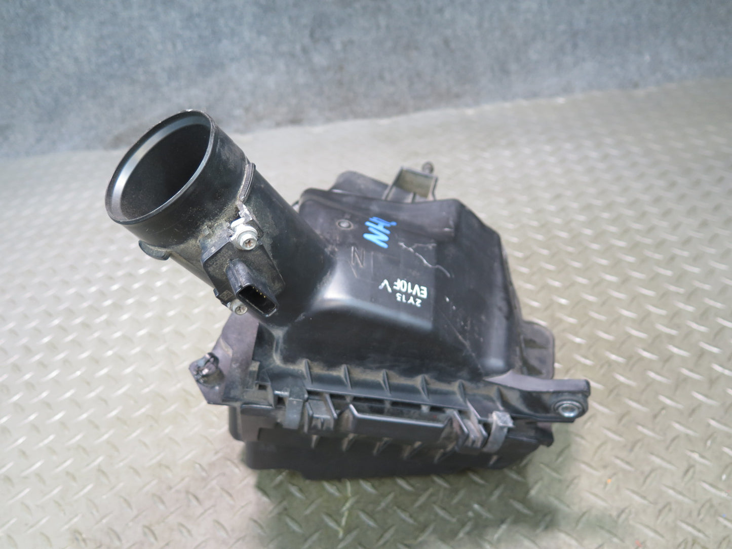 09-20 Nissan Z34 370Z Left Air Intake Cleaner Filter Box w MAF Sensor OEM