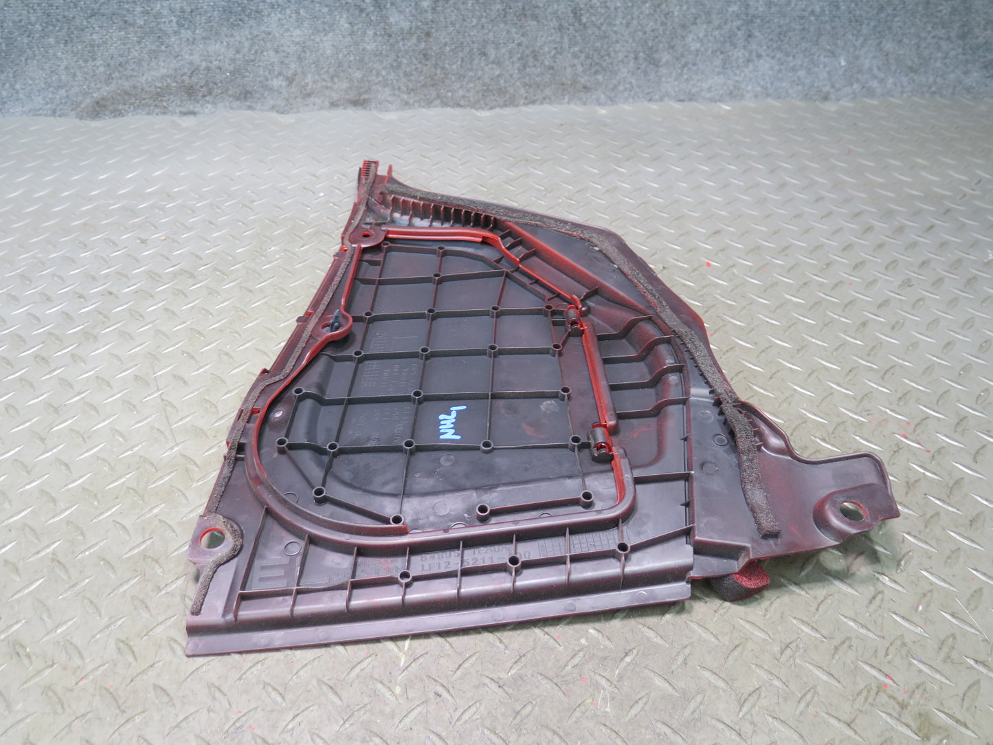 09-20 Nissan 370Z Z34 Front Left & Right Brake Fluid & Battery Cover Set OEM