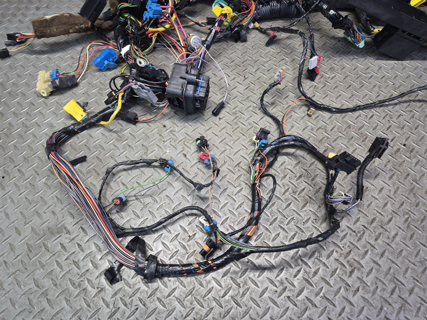 1995 Chevrolet Corvette C4 A/T Under Dash Interior Wire Wiring Harness OEM