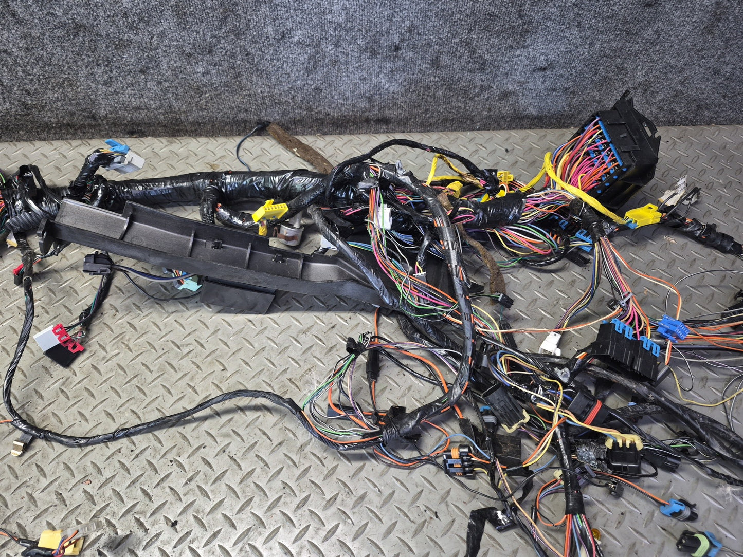 1995 Chevrolet Corvette C4 A/T Under Dash Interior Wire Wiring Harness OEM