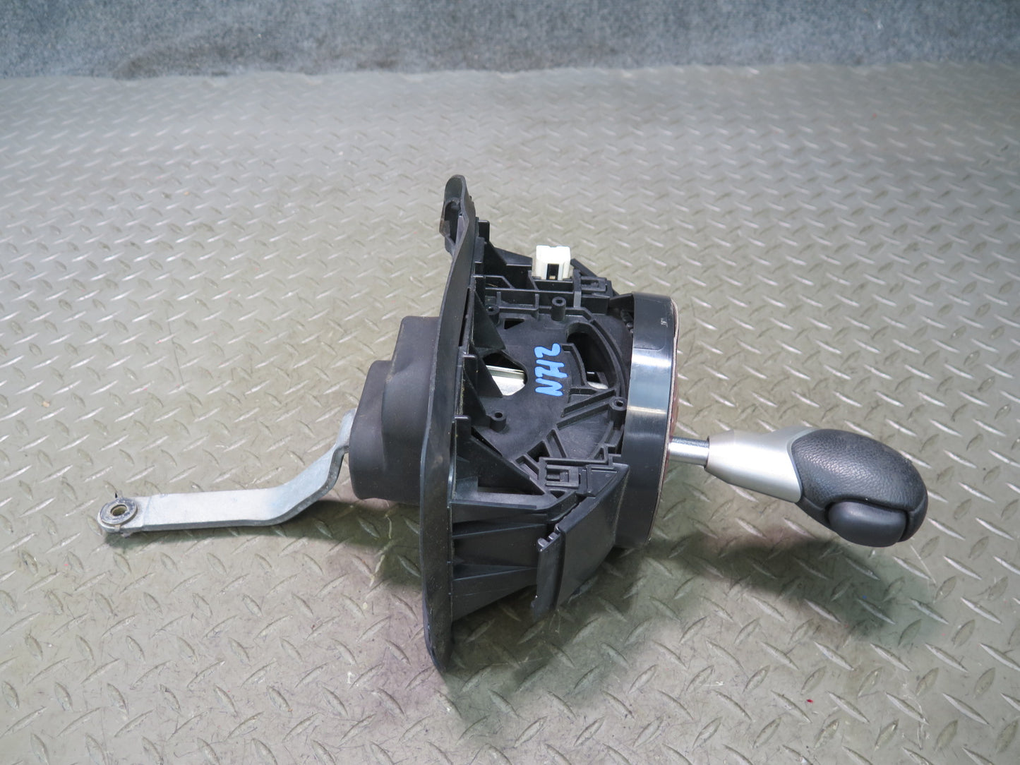 09-20 Nissan 370Z Z34 A/T Automatic Transmission Gear Shifter w Knob Assy OEM