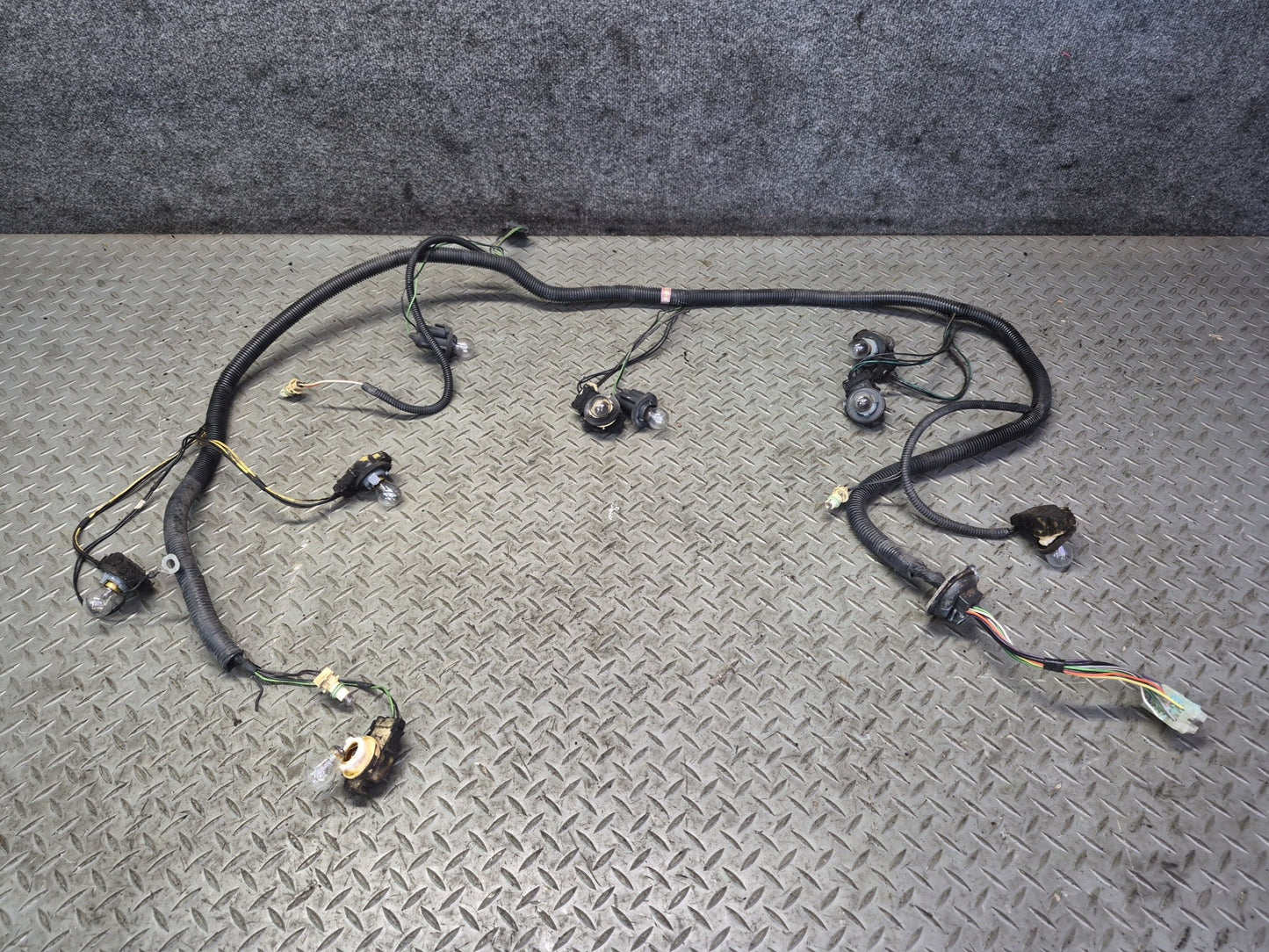 1992 Chevrolet Corvette C4 Rear Bumper Tail Light Wire Wiring Harness OEM