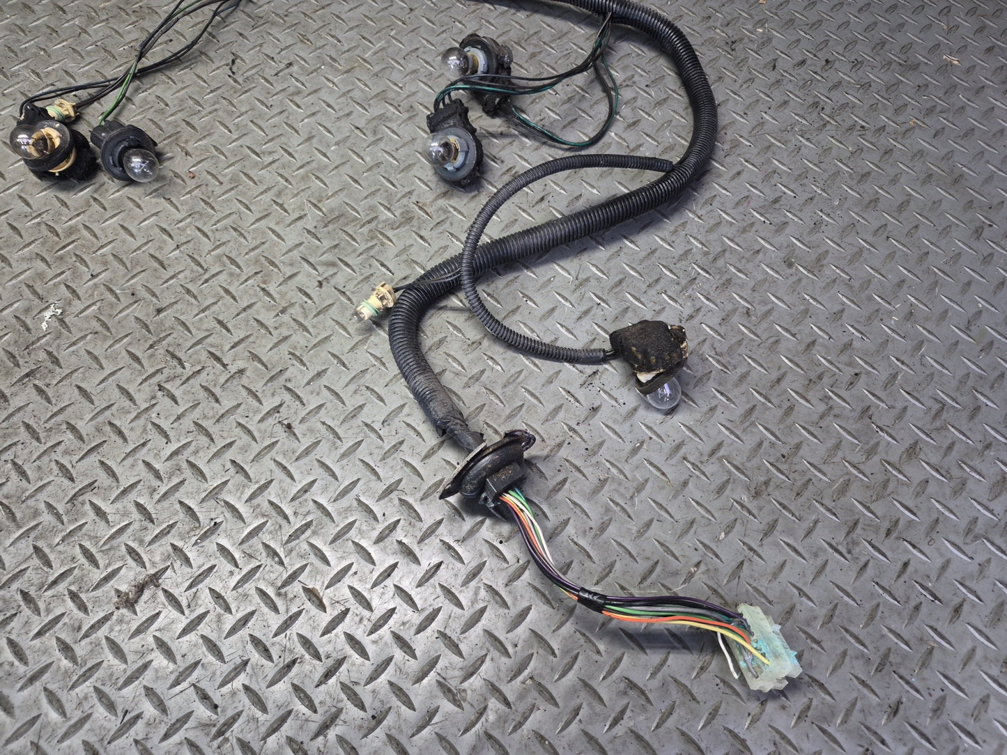 1992 Chevrolet Corvette C4 Rear Bumper Tail Light Wire Wiring Harness OEM
