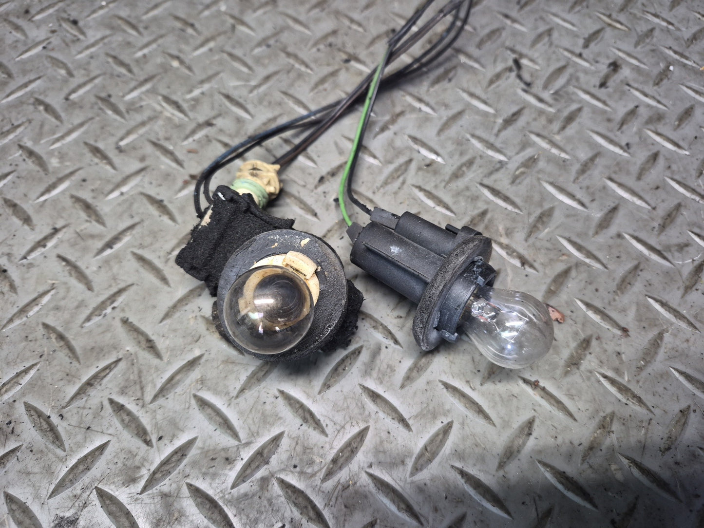 1992 Chevrolet Corvette C4 Rear Bumper Tail Light Wire Wiring Harness OEM