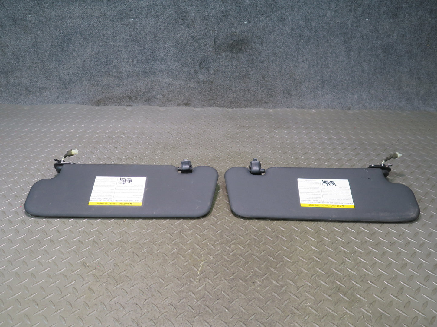 10-19 Nissan Z34 370Z Convertible Set of 2 Front Left & Right Sun Visor OEM