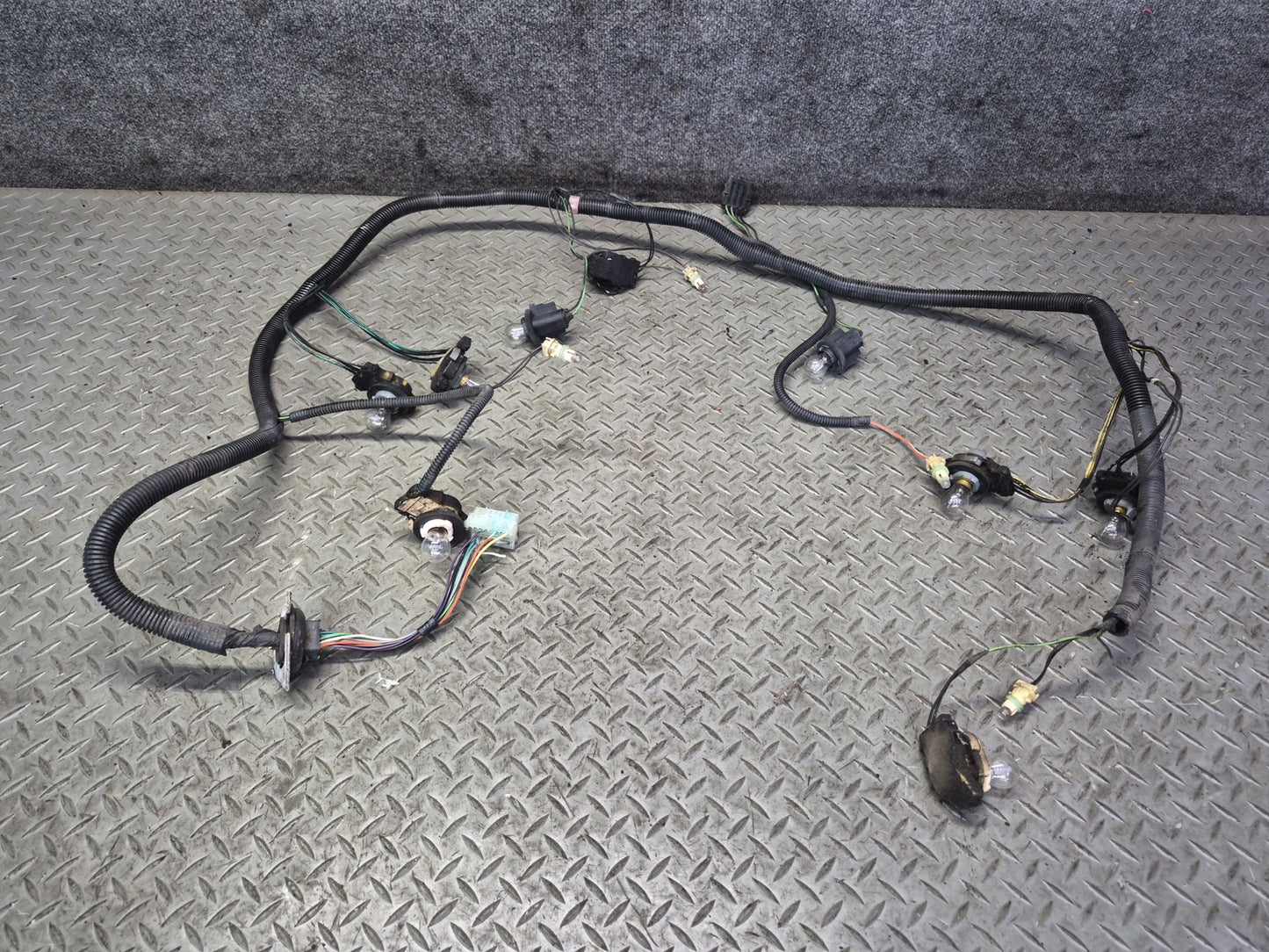 1992 Chevrolet Corvette C4 Rear Bumper Tail Light Wire Wiring Harness OEM