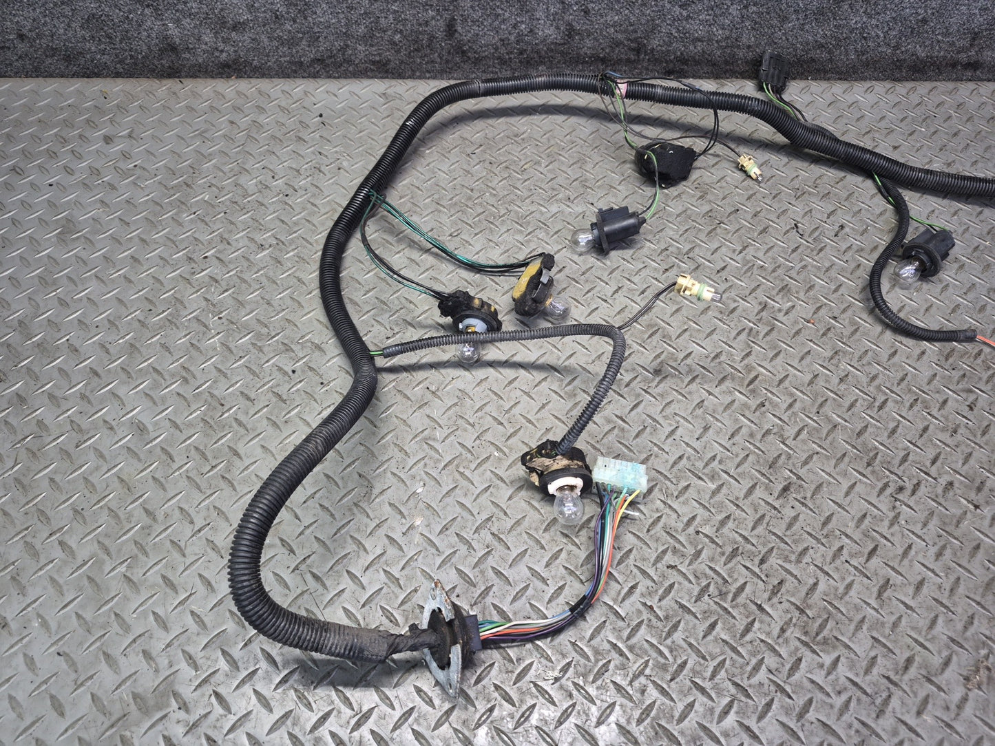 1992 Chevrolet Corvette C4 Rear Bumper Tail Light Wire Wiring Harness OEM